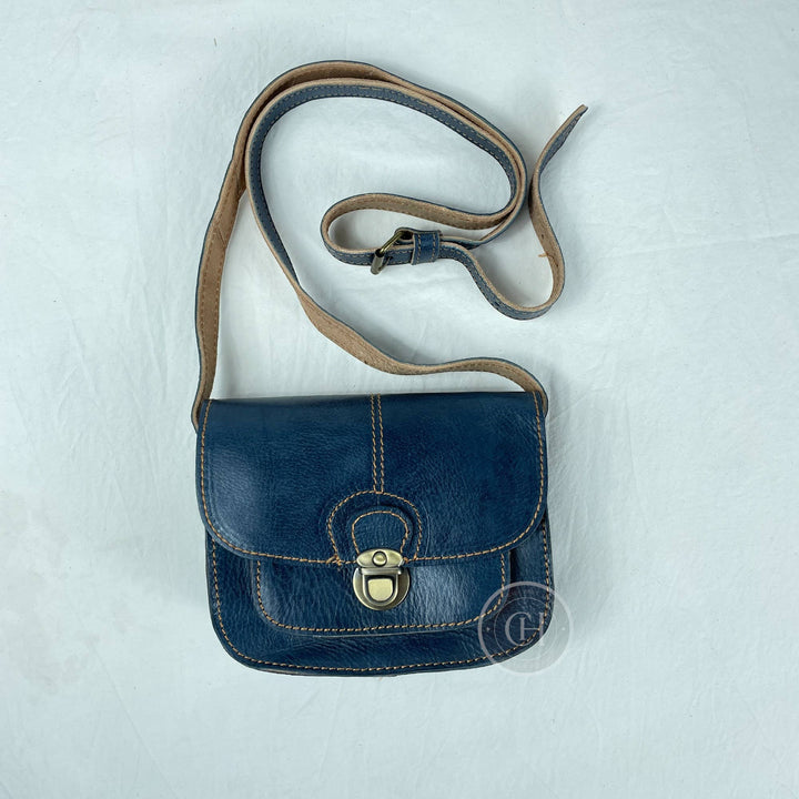 Cuiroma Blue Leather Handbag